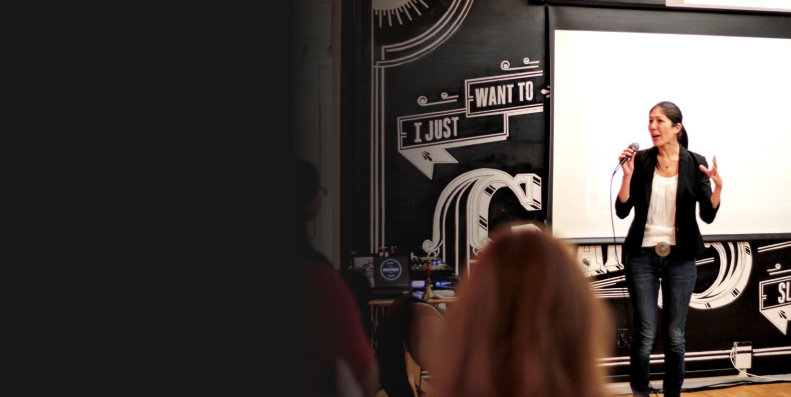 Aïko Thurlow presenting at an InFounders gathering